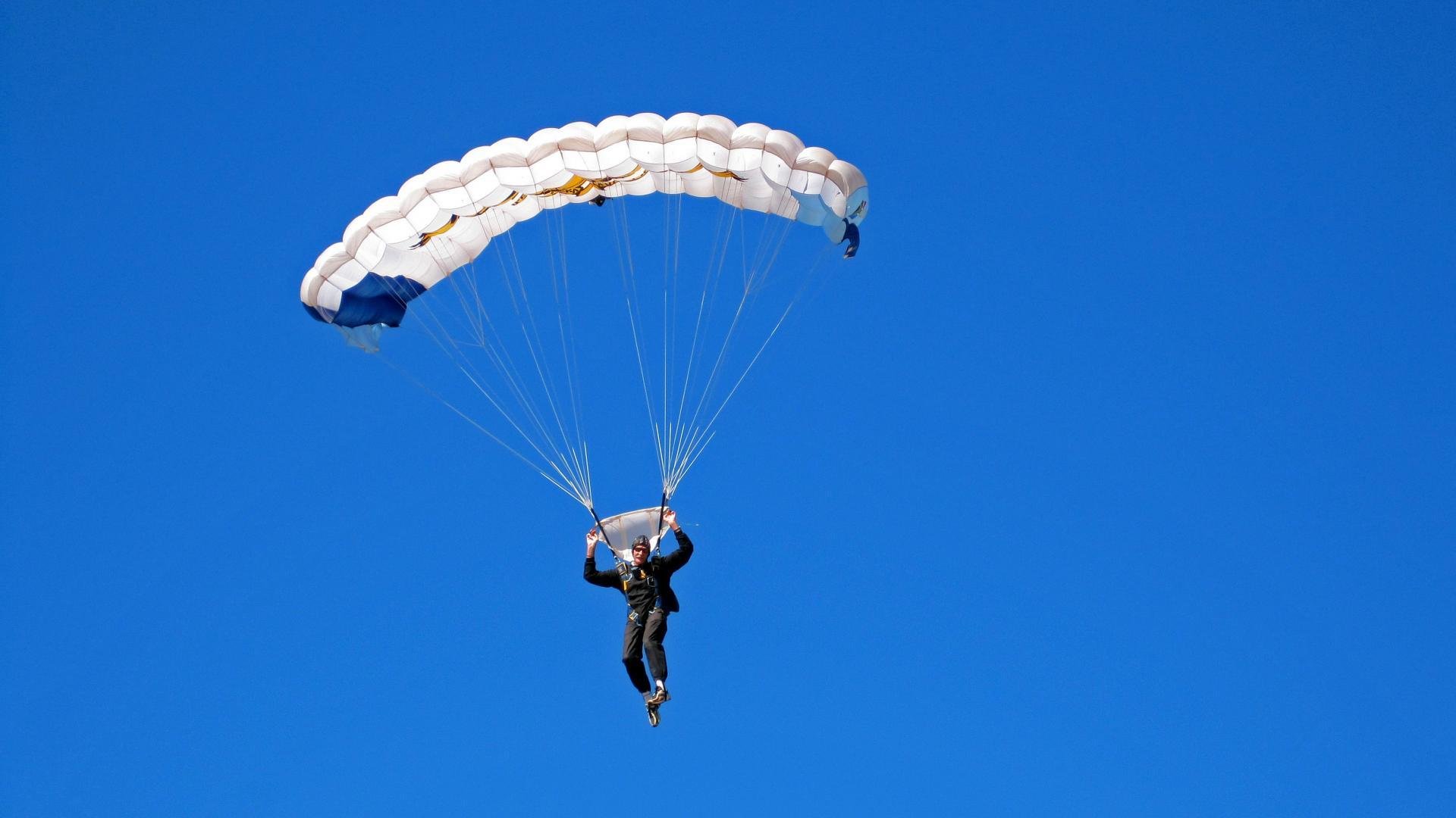 高校体育专业发展趋势分析，高校体育工作发展规划